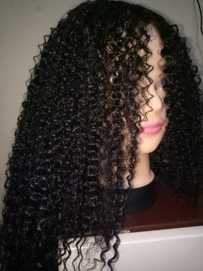 Water curl closure